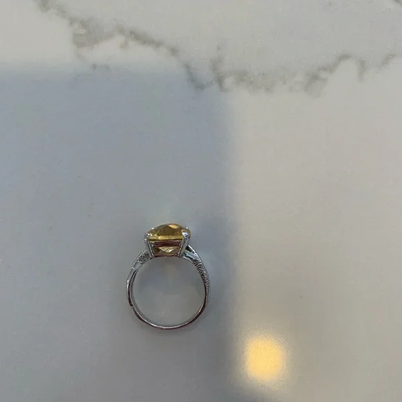 Sterling Silver 925 Cushion Cut Yellow Cubic Zirconia ring, sz 9.25 - Picture 5 of 12